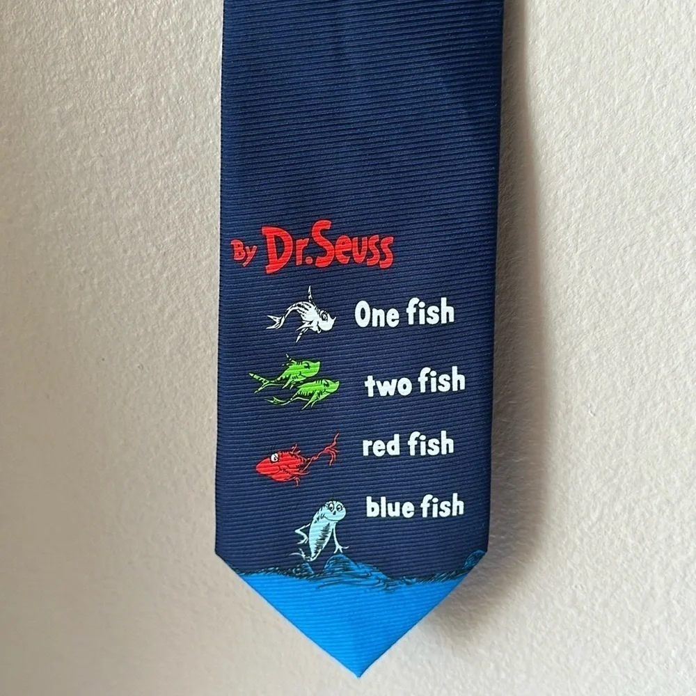 DR. SEUSS One Fish Neck Tie